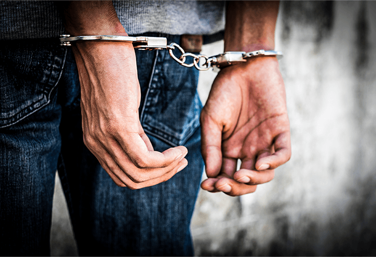 Detienen a empleado del INAMU sospechoso de abusar sexualmente a su hija de 14 años