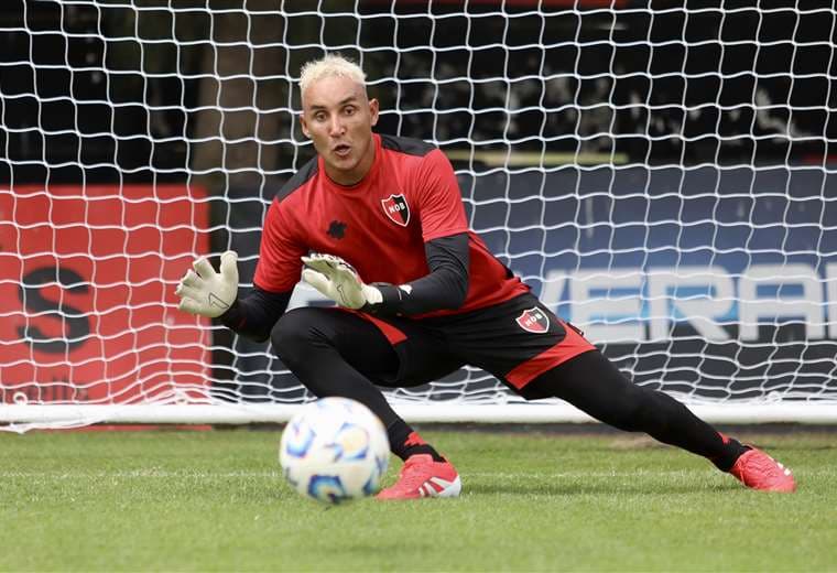 Nuevo reto para Keylor Navas: ganarse de nuevo al público de Newell’s