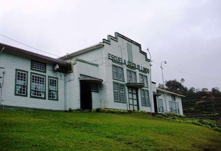 Tiroteo frente a escuela en Juan Viñas desata crisis de nerviosismo entre estudiantes
