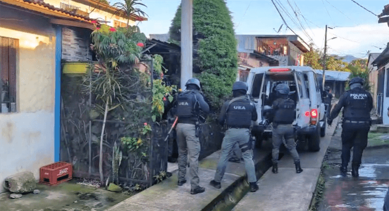 Policía cree que una menor de edad lideraba una red de trata y explotación sexual por redes sociales