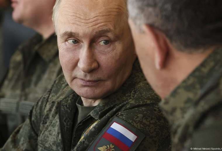 Putin dirige ejercicios nucleares tras aplazamiento de cumbre con Trump