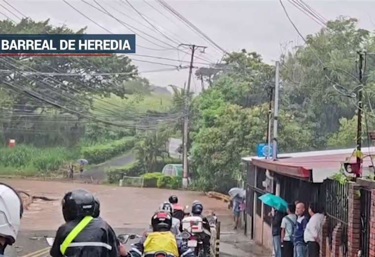 Tarde de caos en Heredia por lluvias 