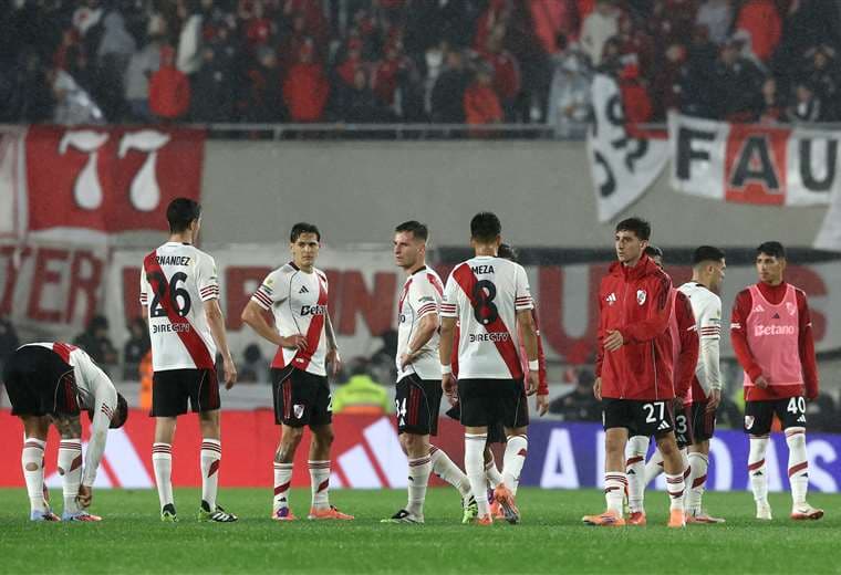 Eliminación, enojo... y crisis: River no levanta cabeza