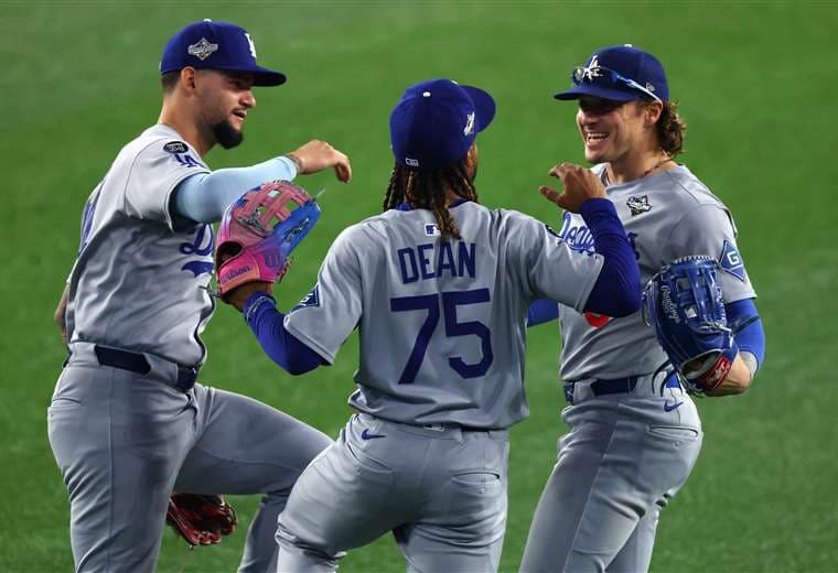 Dodgers devuelven el golpe a Toronto en la Serie Mundial con joya de Yamamoto