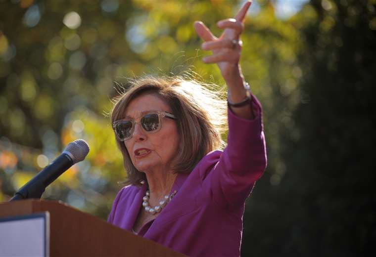 La veterana política demócrata Nancy Pelosi anuncia su retiro