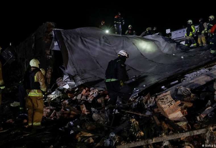 Rusia lanza masivo ataque con 450 drones contra Ucrania