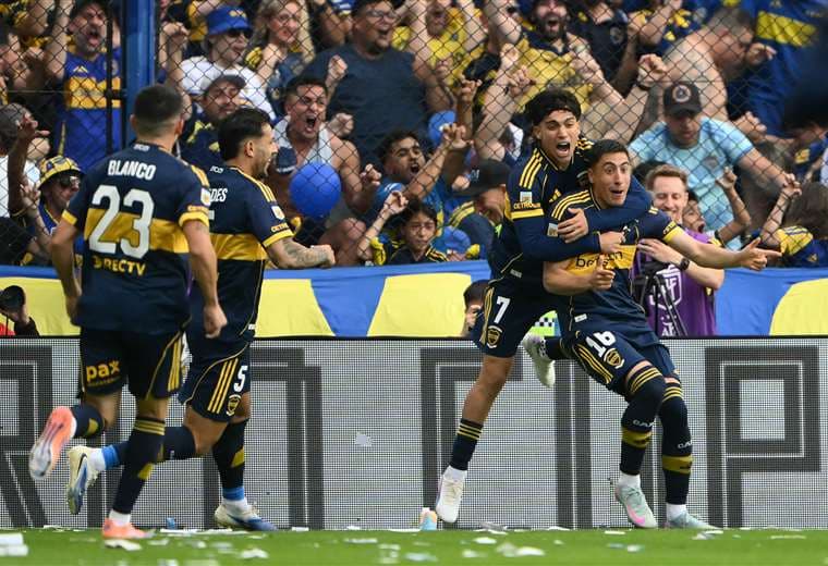 Boca Juniors vence 2-0 a River Plate y asegura su lugar en la Copa Libertadores 2026