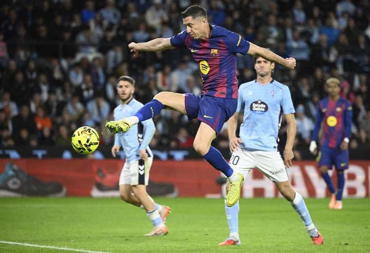 El Barça vence al Celta con hat-trick de Lewandowski y se acerca al Real Madrid