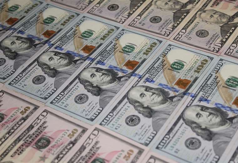 UNA advierte de ingreso “atípico” de dólares en mercado cambiario a finales de febrero