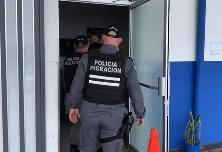 Policía de migración desarticula red transnacional dedicada a tráfico ilícito de migrantes