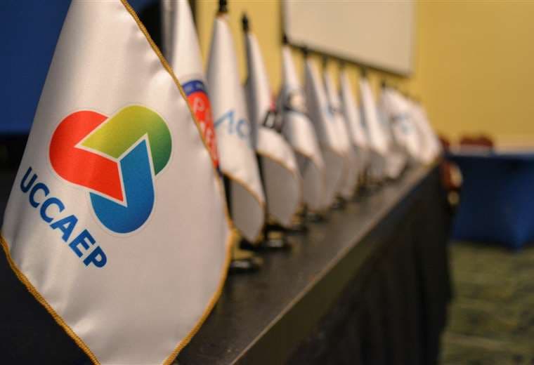 Nuevas bajas en Junta Directiva de CCSS: renuncian dos representantes de Uccaep