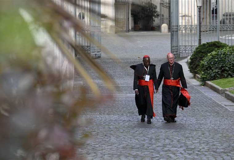 Cardenales acuerdan fecha de inicio del cónclave para elegir a sucesor de papa Francisco