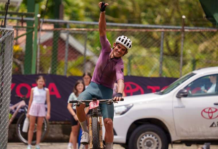 Esposa de Andrey Amador da un último detalle sobre la salud del ciclista