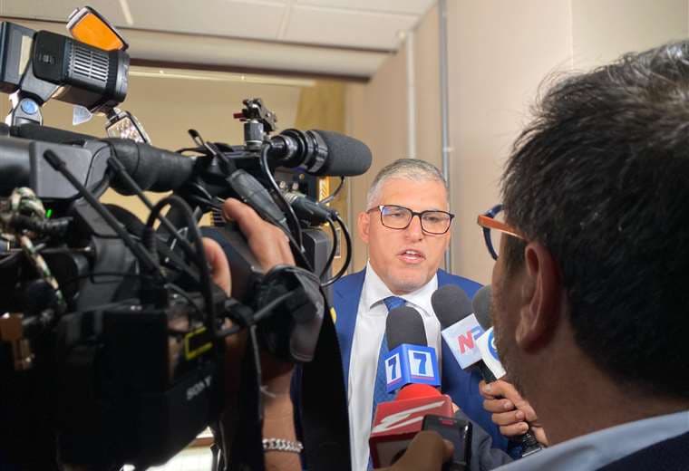 Pista Oscura: Prorrogadas medidas contra exministro Mauricio Batalla