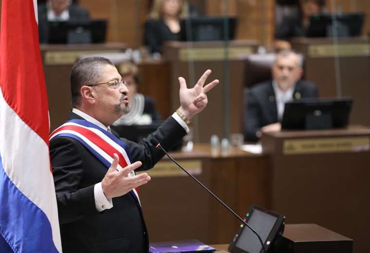 Congreso reselló una tercera parte de los vetos de Rodrigo Chaves