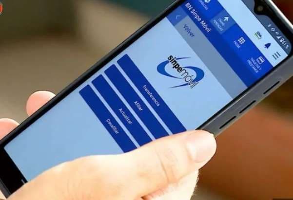 ¿De vuelta al efectivo? Algunos comercios no quieren recibir SINPE Móvil por cambios en Hacienda