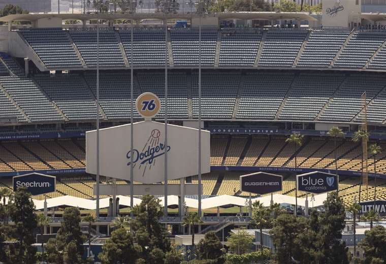 Los Dodgers niegan la entrada a su estadio a agentes migratorios de EE.UU.