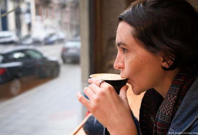 Nuevo estudio: las mujeres envejecen mejor si beben café
