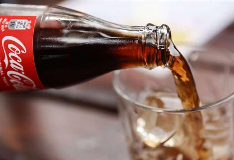 ¿Por qué Trump quiere que Coca-Cola cambie ingrediente clave de la gaseosa en EE. UU.?