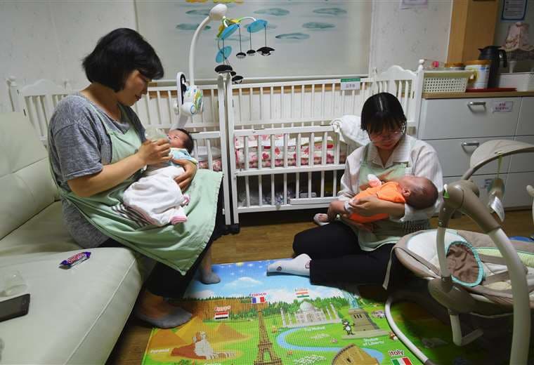 Corea del Sur pone fin al sistema privado de adopciones tras reportes de abusos