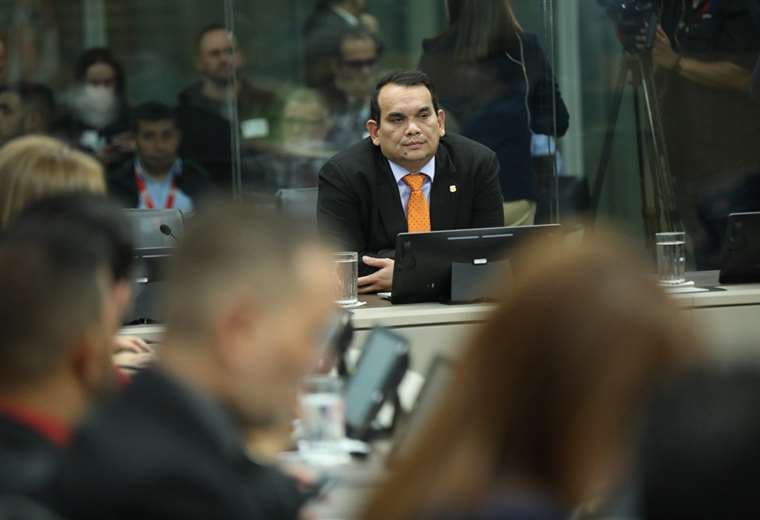 Abogado asegura que proceso contra Rándall Zúñiga puede tardar hasta un año