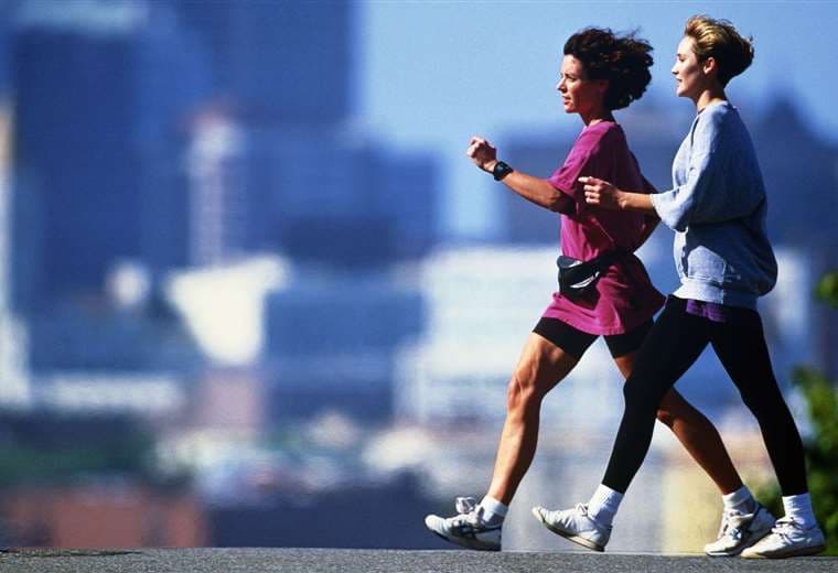 Qué es la caminata japonesa que se ha popularizado y qué tan beneficiosa es para la salud