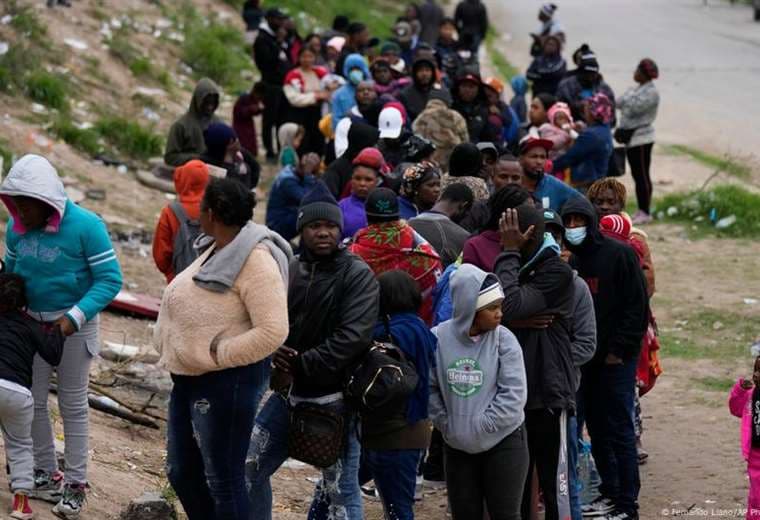 EE.UU. amplía el estatus legal temporal para 500 mil haitianos hasta 2026