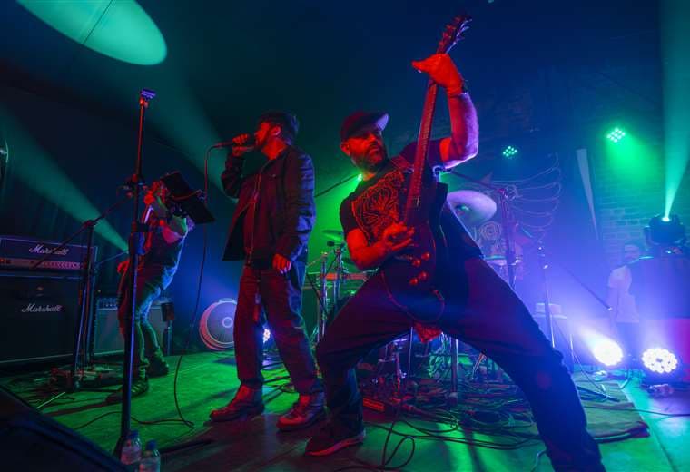 Sintagma lanza “Con malas intenciones” y revela detalles de su próximo disco