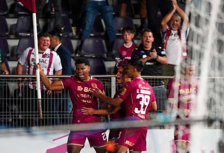 Newton Williams pasa del sueño a la pesadilla en su debut con Saprissa