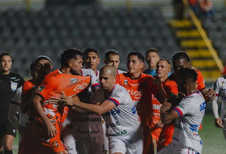 Primer error del VAR en el Apertura 2025 fue contra Puntarenas FC