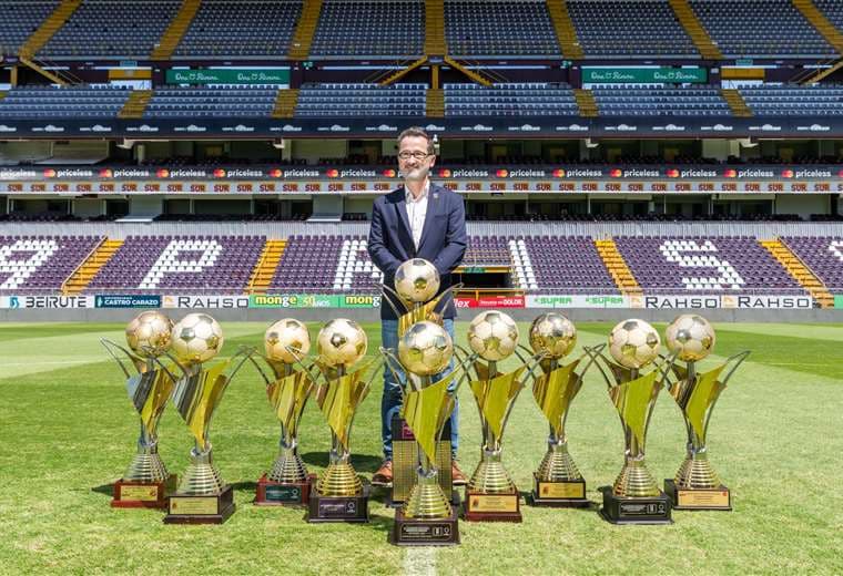 ¿Hay más espacio para publicidad en el uniforme de Saprissa? Juan Carlos Rojas responde
