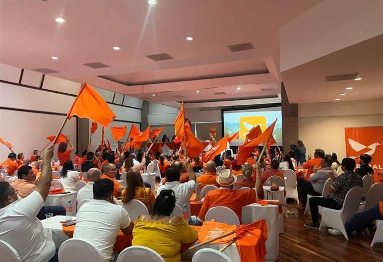 PLP pide a sus candidatos a diputados firmar compromiso de que no se declararán independientes 
