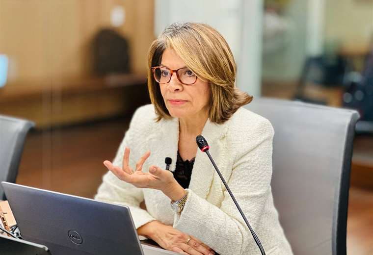 Laura Chinchilla afirma que nombró a Celso Gamboa por recomendación de Mario Zamora
