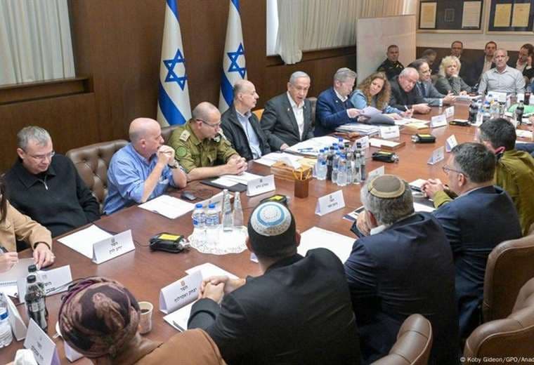 Israel adopta un plan para "tomar el control" de Ciudad de Gaza
