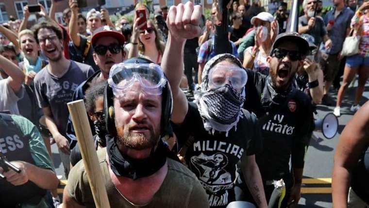 Antifa: el grupo radical que desafía a supremacistas en EE.UU. y que Trump busca declarar terrorista