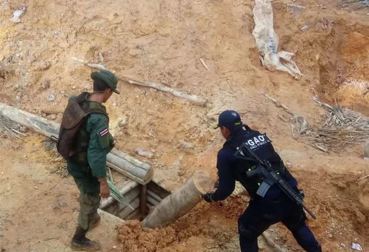 Dos veinteañeros son las víctimas mortales en colapso de túnel en Crucitas