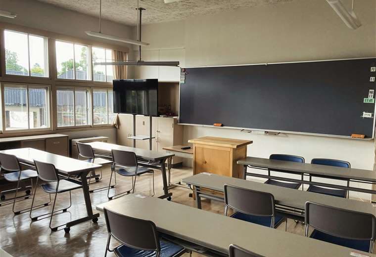 Al menos diez muertos en tiroteo en una escuela de Canadá