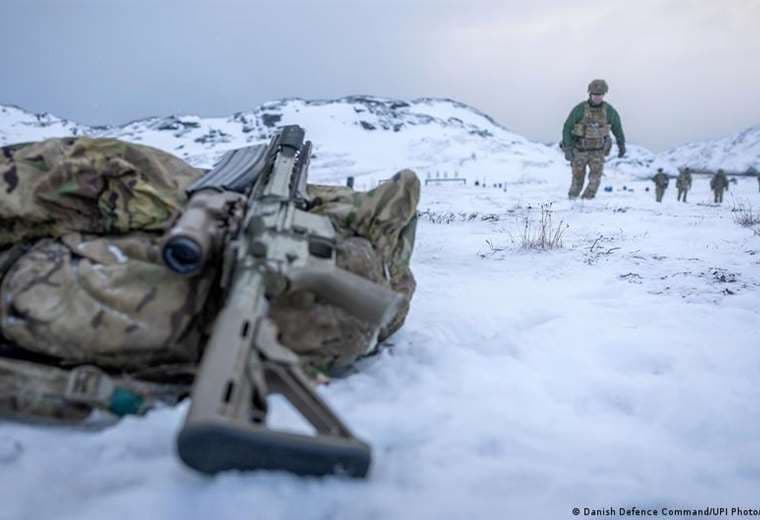 Rusia tomaría medidas "militares" si Groenlandia se militariza