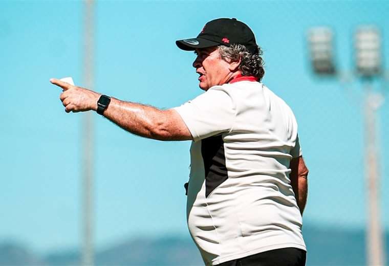 Óscar Ramírez se toma un respiro para pensar en su futuro