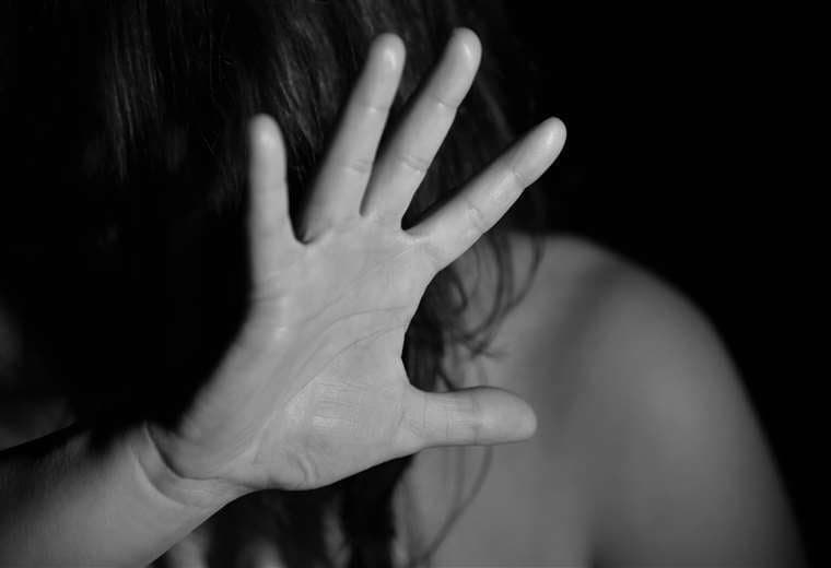 Suecia acusa a un hombre de drogar y prostituir a su esposa con más de 120 hombres