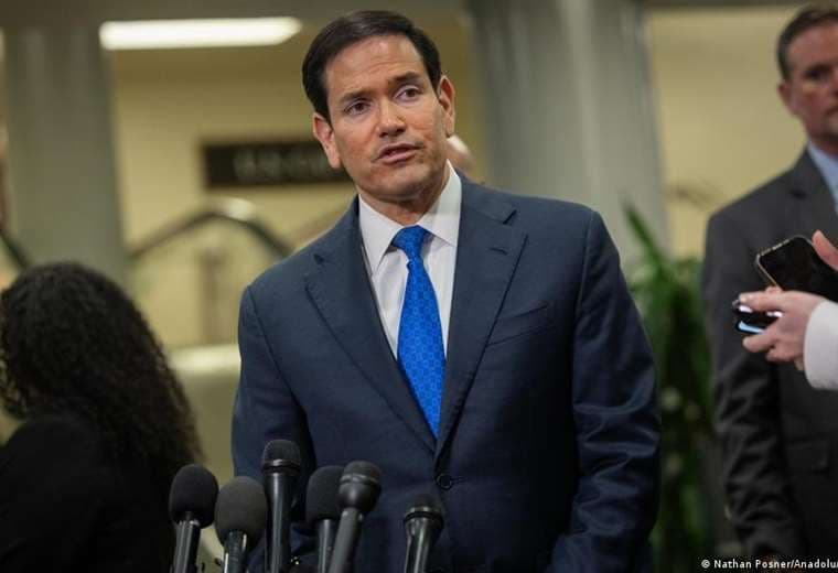 Rubio dice que EE. UU. deberá "reexaminar" relación con OTAN