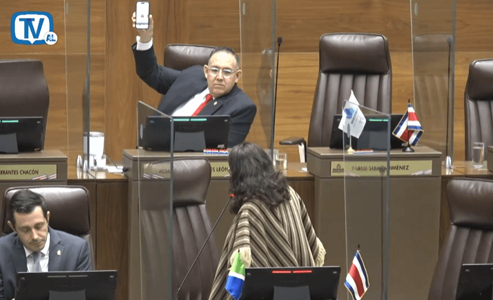 Oposición denuncia “delincuencia política” para impedir elección de magistrados