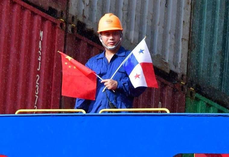Represalias chinas contra Panamá tras revocatoria de licencias en puertos de canal