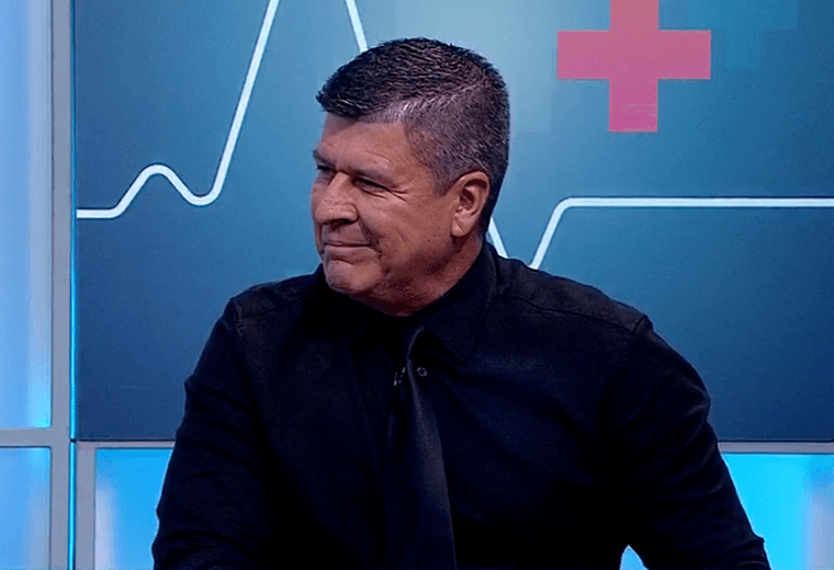 Carlos Álvarez recuerda momento incómodo por no contarle a su esposa que es daltónico