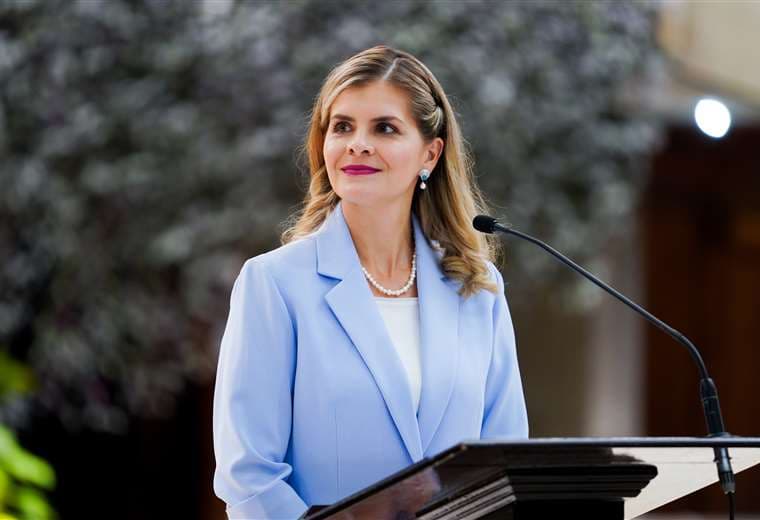 Fernández defiende pruebas de polígrafo y califica críticas de “chismes y cuentecillos”