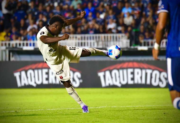 Joel Campbell, Motagua ante Alajuelense/Crédito: Prensa LDA