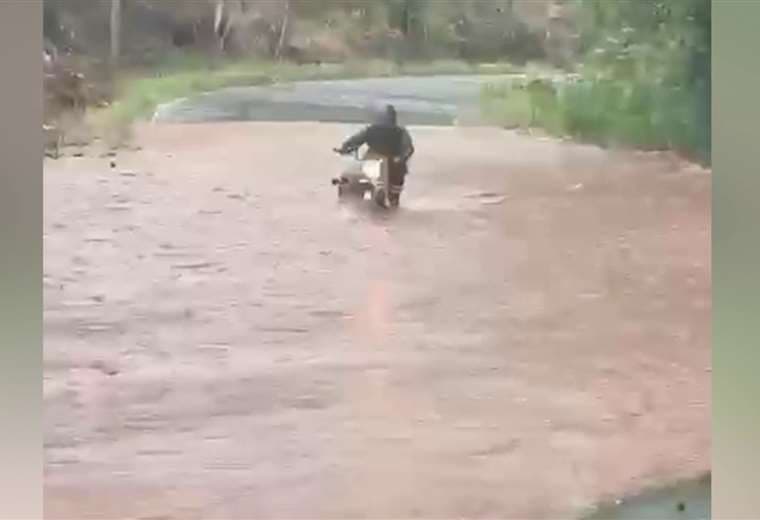 Lluvias de este domingo provocaron inundaciones en Guanacaste y Puntarenas