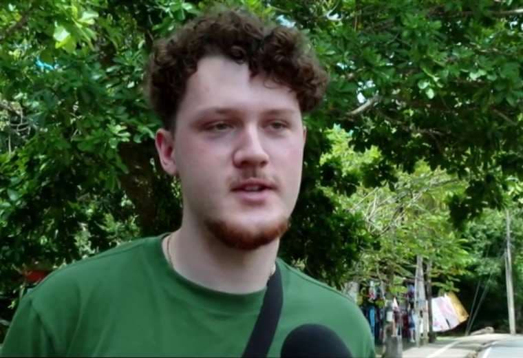 Turista extranjero en Quepos: “Primera vez que siento un sismo, creí que era un camión”