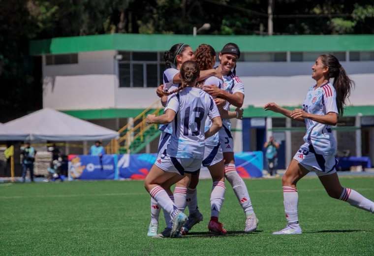 Sele Femenina derrota a El Salvador y clasifica a semifinales de los Juegos Centroamericanos