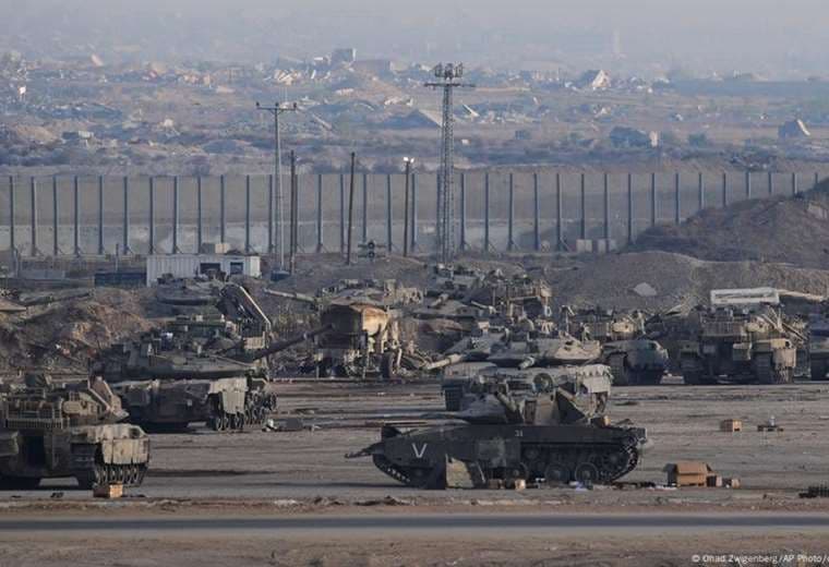 Israel anuncia la reanudación del alto el fuego en Gaza tras mortíferos bombardeos